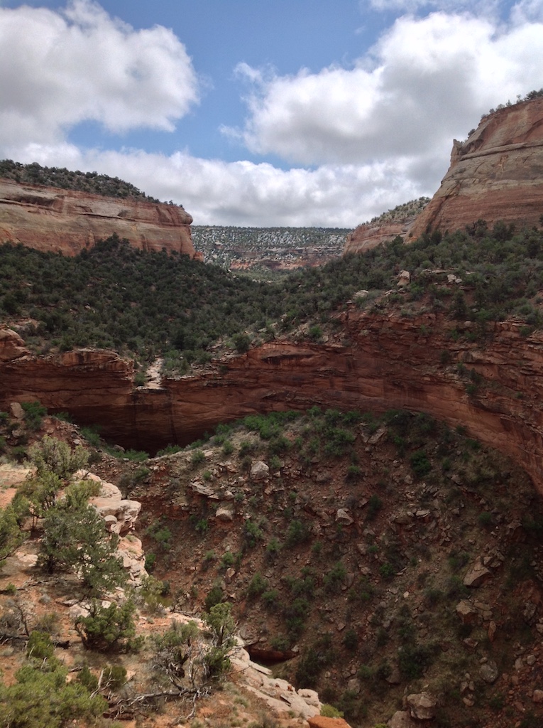 mcinnis-canyons-day-2-cayonlands-backpacking-hiking-camping-3