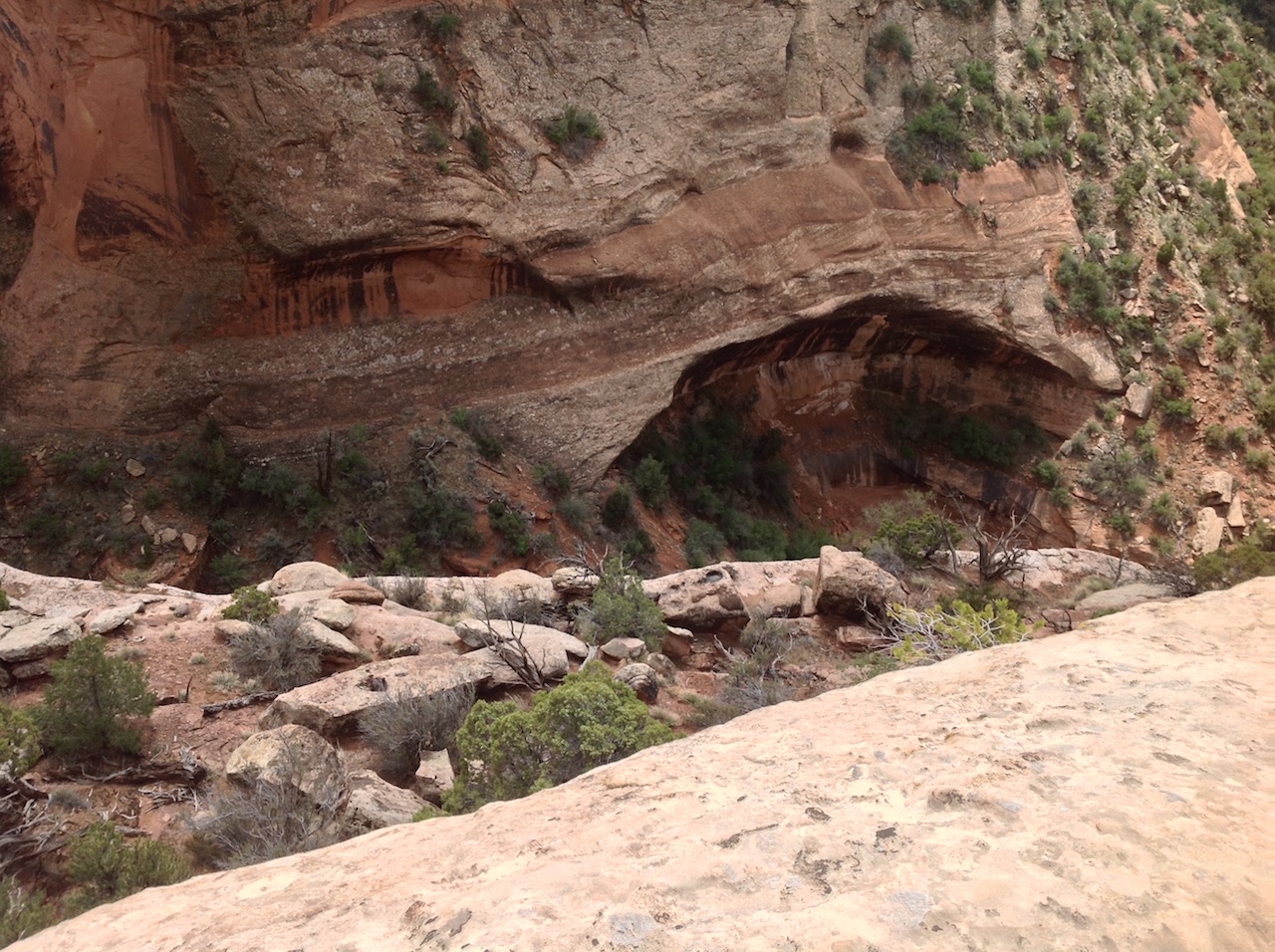 mcinnis-canyons-day-2-cayonlands-backpacking-hiking-camping-5