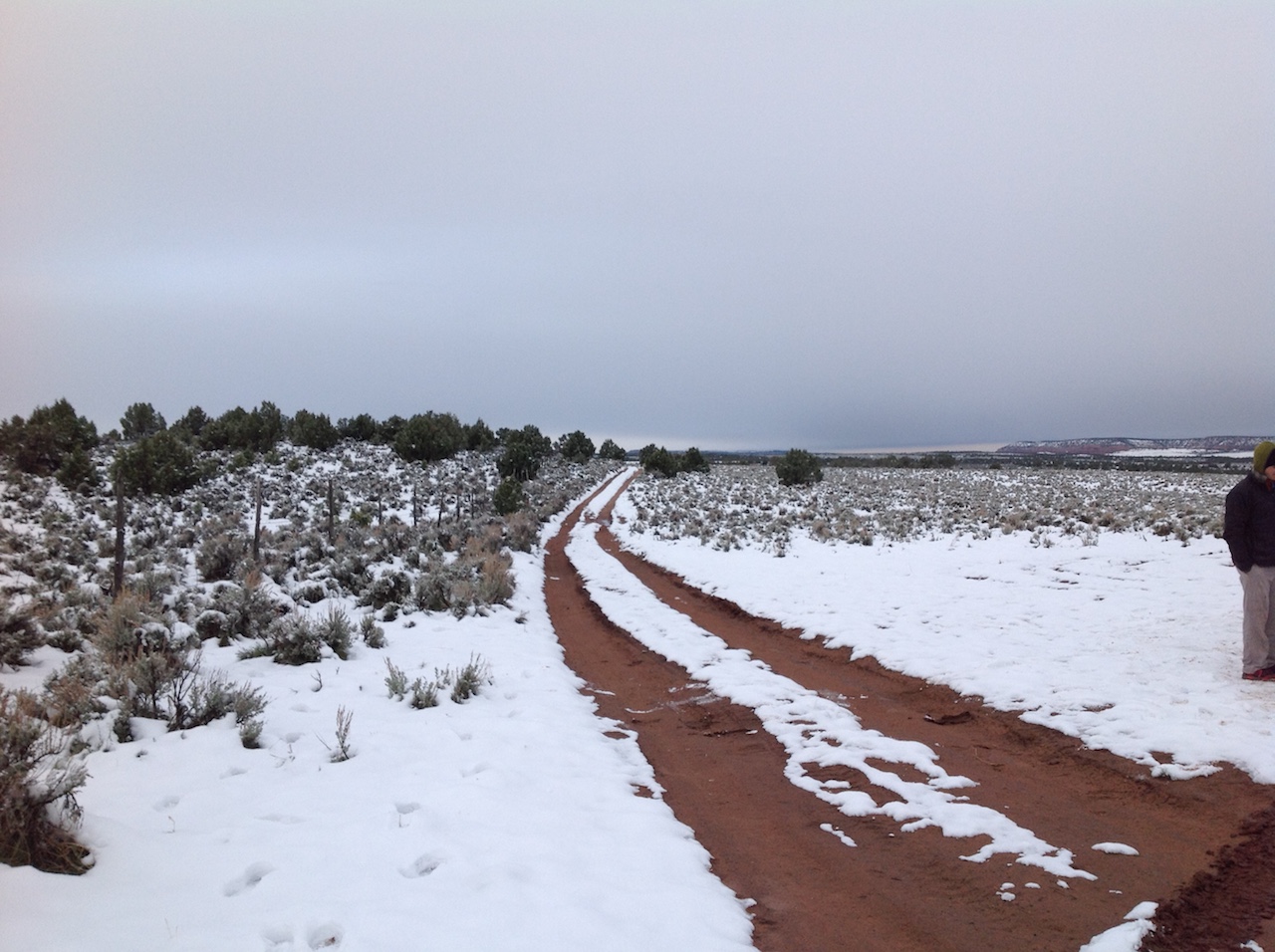 mcinnis-canyons-sign-snow-winter-backpacking-camping-morning-10